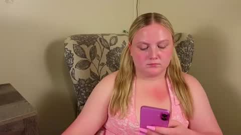 PhatAssBlond online show from July 8, 11:07 pm