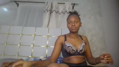 phoebe online show from February 22, 7:04 pm