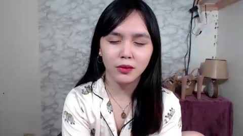 Ms Pia online show from March 28, 9:42 am