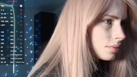 Snapshot of piera_ chatting on October 19, 6:43 pm Piera online show from October 19, 6:43 pm