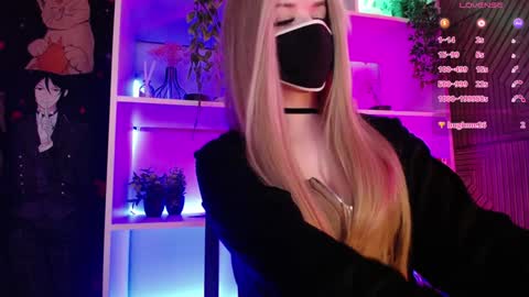 Snapshot of pika_pikaa chatting on January 11, 12:33 am Sonya online show from January 11, 12:33 am