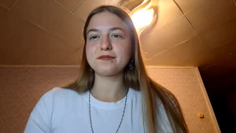 Snapshot of pilarpahnke chatting on October 10, 3:17 pm Marry online show from October 10, 3:17 pm