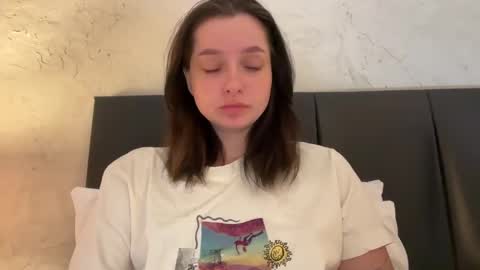 Trisha     online show from March 5, 11:06 am