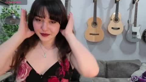 PilloGoddess online show from April 3, 12:14 pm