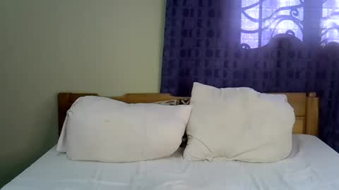 pinahotty online show from June 17, 7:43 am