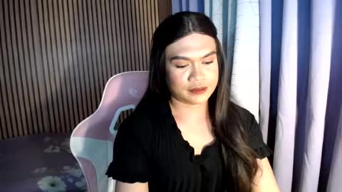 CHLOE online show from July 4, 12:45 pm