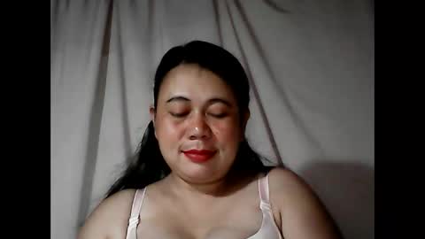 Snapshot of pinaymama12345 chatting on October 17, 11:08 pm pinaymama12345 online show from October 17, 11:08 pm