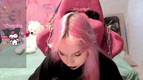 Nancy online show from December 4, 9:02 pm