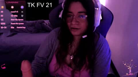 Kitty online show from December 16, 6:25 pm