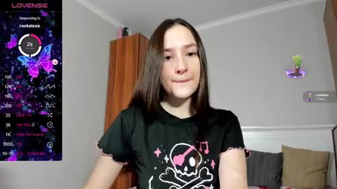 pink_soda online show from March 11, 9:56 am