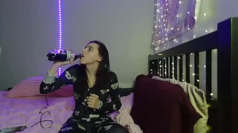 pink_tv online show from November 25, 2:47 am