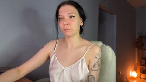 pinkdollylovv online show from June 1, 9:49 pm
