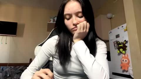 Aria online show from April 25, 7:44 am