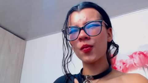 pinky_f00x online show from February 24, 8:07 pm
