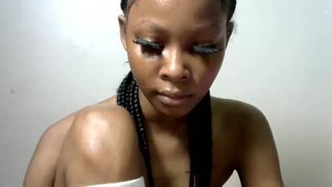 Snapshot of pinky_lov chatting on February 15, 6:55 pm pinky_lov online show from February 15, 6:55 pm
