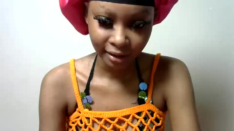 Snapshot of pinky_lov chatting on February 3, 12:36 pm pinky_lov online show from February 3, 12:36 pm