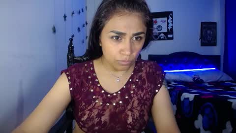 VIOLETA LOPEZ online show from December 29, 10:36 pm