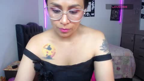 VIOLETA LOPEZ online show from March 29, 10:53 pm