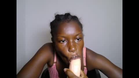 pinkykiki_247 online show from April 14, 6:30 pm