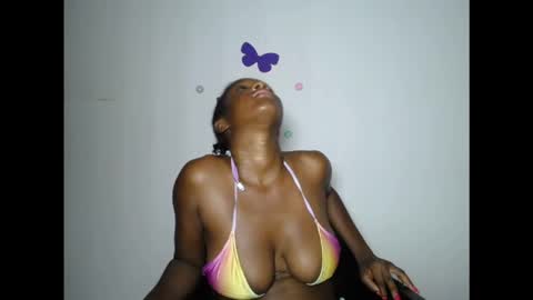 pinkykiki_247 online show from December 19, 6:44 pm