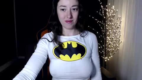 piscesgirl06 online show from January 19, 5:36 am