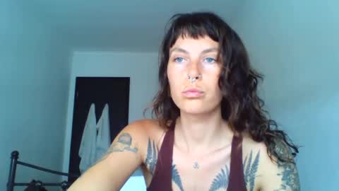 Snapshot of pixiecatfairy chatting on September 20, 1:31 pm pixiecatfairy online show from September 20, 1:31 pm
