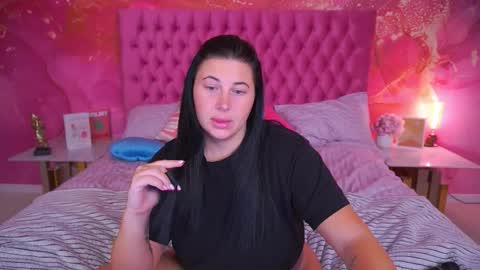 pixiehott online show from September 30, 12:16 am