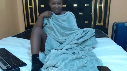 pixietease1 online show from March 25, 8:17 am