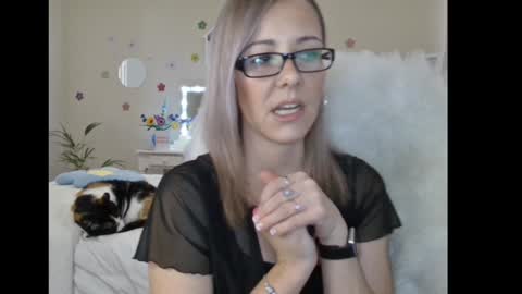 Lynn online show from January 13, 11:52 am