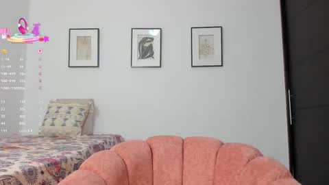 Angie Henao online show from November 18, 5:47 pm