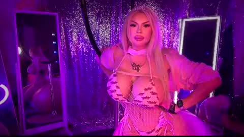 Dumb bimbo fuck doll online show from January 31, 11:35 am