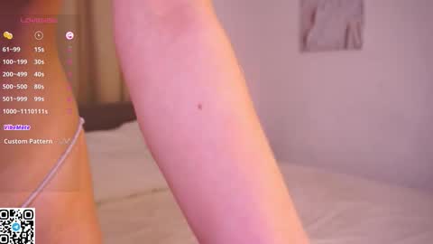 Snapshot of platinum_babe chatting on October 12, 4:31 pm Ennie online show from October 12, 4:31 pm