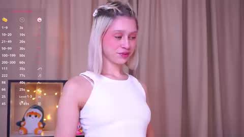 Snapshot of platinum_babe chatting on October 19, 12:07 pm Ennie online show from October 19, 12:07 pm