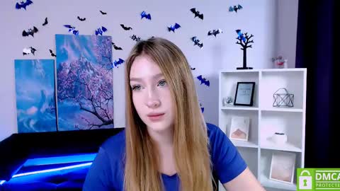 Sophie online show from December 20, 10:49 am