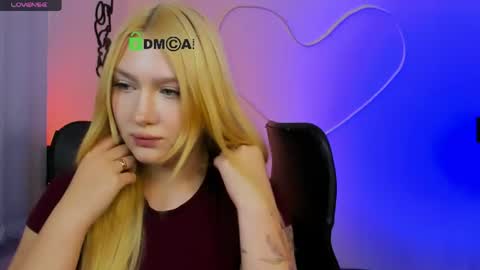 Sophie online show from July 28, 10:20 pm