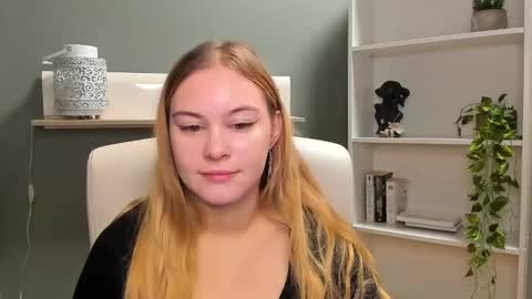 Valeria online show from December 21, 7:35 am