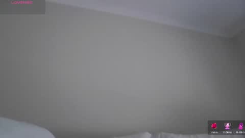 hornypetitegirl online show from February 18, 6:37 am