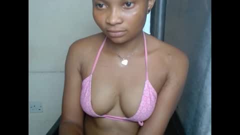 Snapshot of plumnjuicyx chatting on February 8, 6:01 pm plumnjuicyx online show from February 8, 6:01 pm