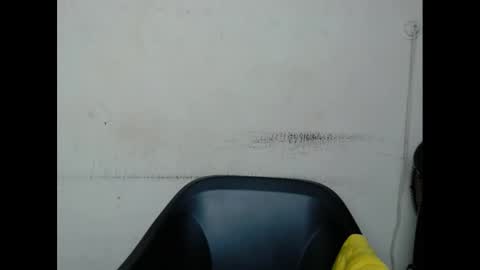 Snapshot of plumnjuicyx chatting on February 25, 6:14 am plumnjuicyx online show from February 25, 6:14 am