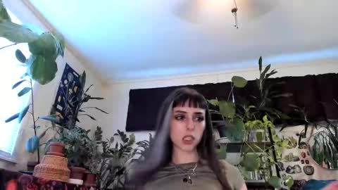 Snapshot of pluto_astrology chatting on January 20, 7:25 pm Goddess Pluto online show from January 20, 7:25 pm