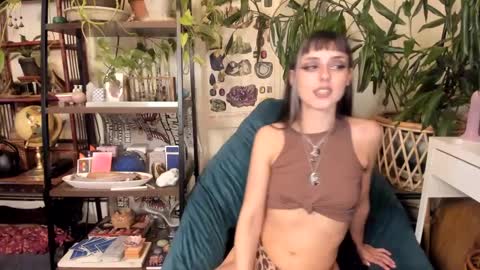 Snapshot of pluto_astrology chatting on September 22, 9:35 pm Goddess Pluto online show from September 22, 9:35 pm