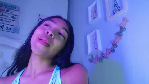 Snapshot of pocahontas_moon chatting on September 22, 1:20 pm Pocahontas online show from September 22, 1:20 pm