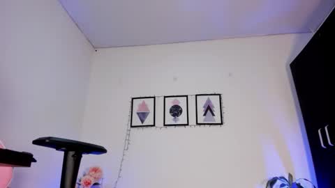 Jasmine online show from November 28, 2:25 am