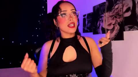 Snapshot of poison_willow chatting on December 29, 5:33 pm Willow Hours 12pm to 630pm Colombian time FRIDAY AND SUNDAY FREE DAYS online show from December 29, 5:33 pm