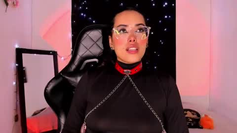 Snapshot of poison_willow chatting on February 5, 5:43 pm Willow Hours 12pm to 630pm Colombian time FRIDAY AND SUNDAY FREE DAYS online show from February 5, 5:43 pm