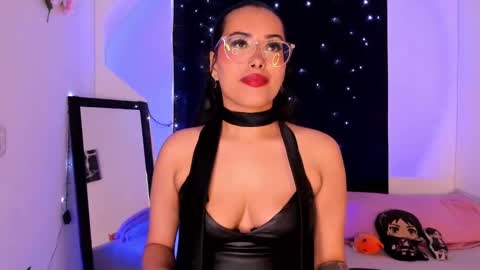 Snapshot of poison_willow chatting on February 17, 5:55 pm Willow Hours 12pm to 630pm Colombian time FRIDAY AND SUNDAY FREE DAYS online show from February 17, 5:55 pm