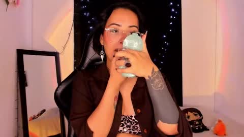 Snapshot of poison_willow chatting on January 23, 5:42 pm Willow Hours 12pm to 630pm Colombian time FRIDAY AND SUNDAY FREE DAYS online show from January 23, 5:42 pm
