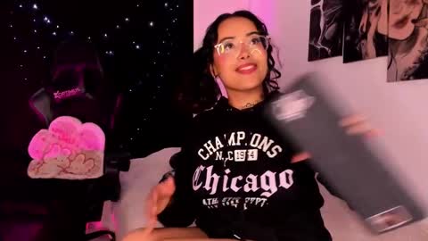 Snapshot of poison_willow chatting on January 8, 5:59 pm Willow Hours 12pm to 630pm Colombian time FRIDAY AND SUNDAY FREE DAYS online show from January 8, 5:59 pm