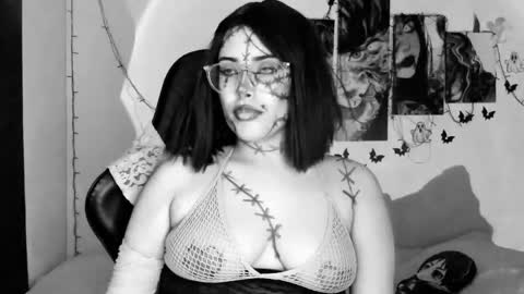 Snapshot of poison_willow chatting on October 18, 5:48 pm Willow Hours 12pm to 630pm Colombian time FRIDAY AND SUNDAY FREE DAYS online show from October 18, 5:48 pm
