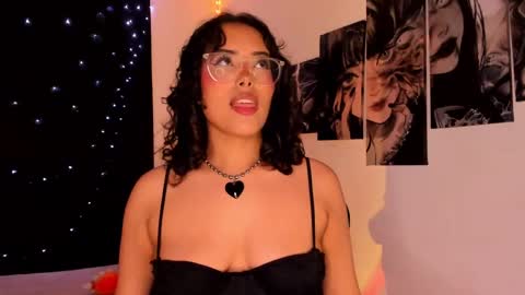 Snapshot of poison_willow chatting on December 26, 6:43 pm Willow Hours 12pm to 630pm Colombian time FRIDAY AND SUNDAY FREE DAYS online show from December 26, 6:43 pm